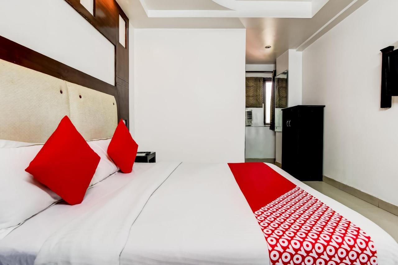 Oyo 7781 Hotel Sai International Yeni Delhi Dış mekan fotoğraf