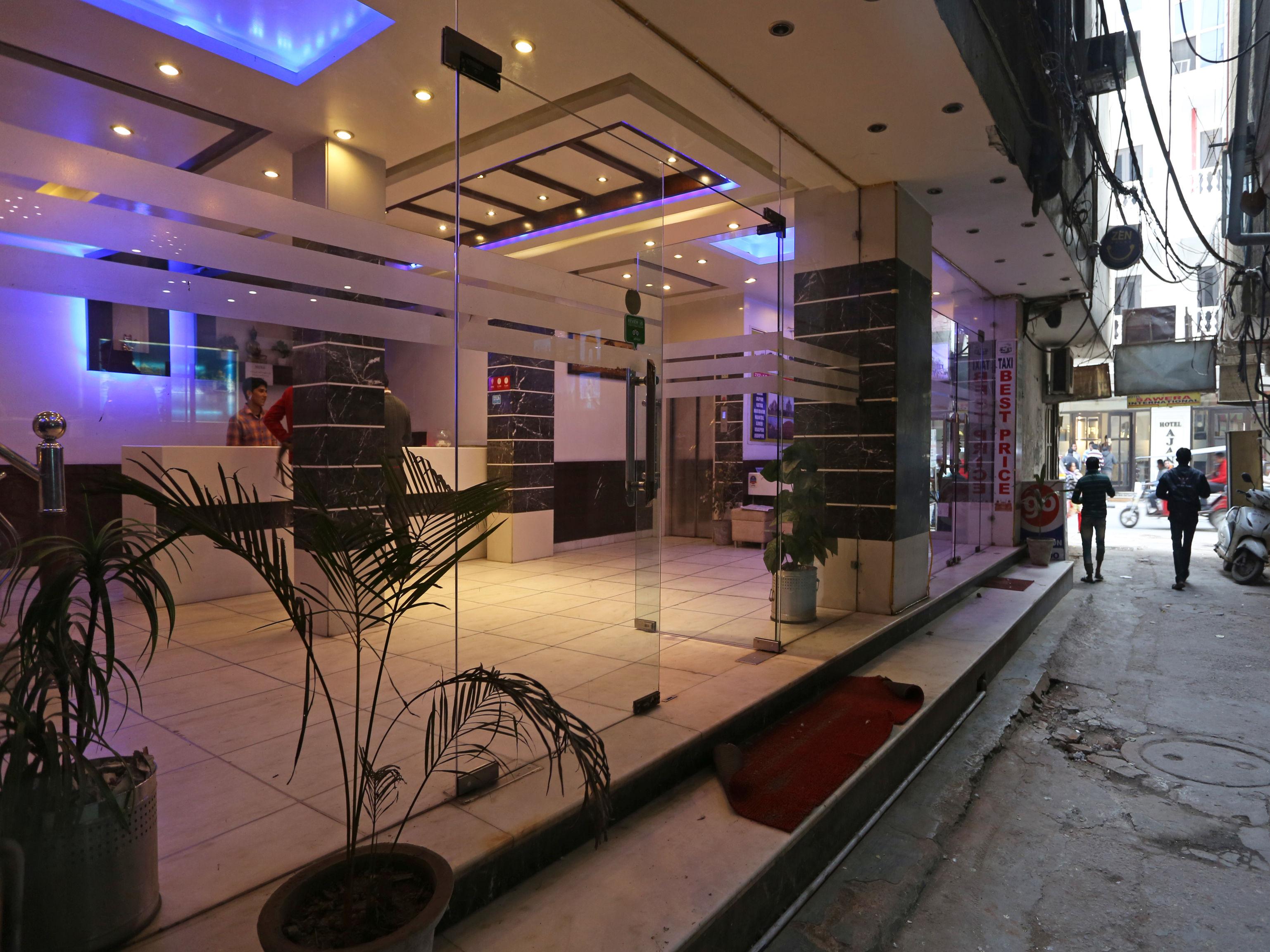 Oyo 7781 Hotel Sai International Yeni Delhi Dış mekan fotoğraf